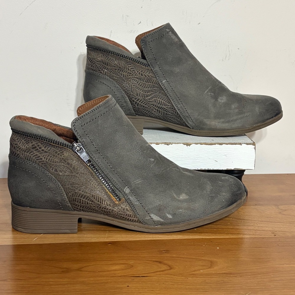 Cobb Hill CI6911 Womens Grey Suede Laser Cut Ankle Boots Size 8.5 W